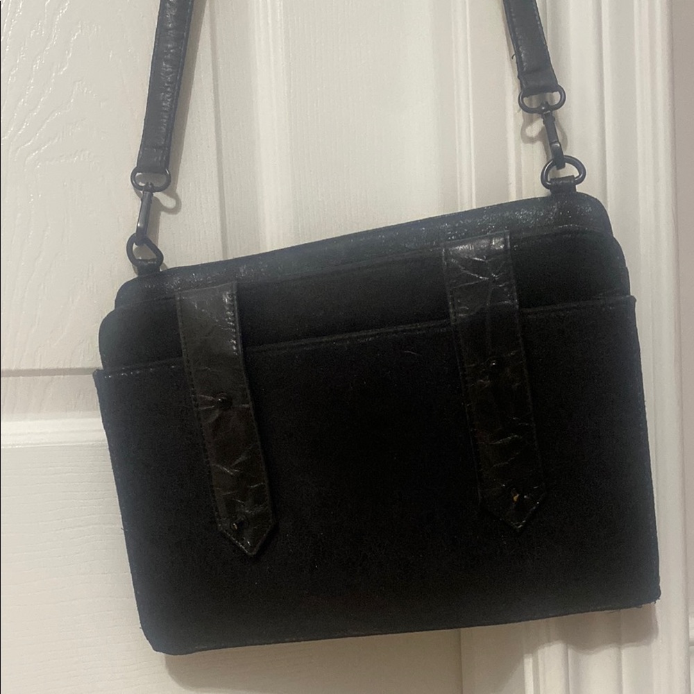 Matt & Nat Vegan Black Shoulder Bag